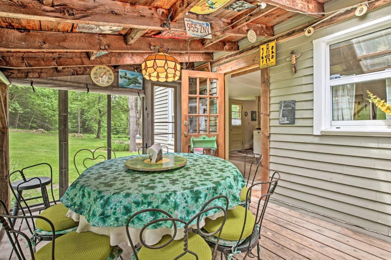 Rustic-Chic Cottage With Yard And Grill - Near Hiking! ノースフィールド エクステリア 写真